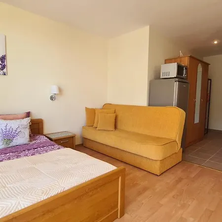 Apartament Lavender Crown Club *