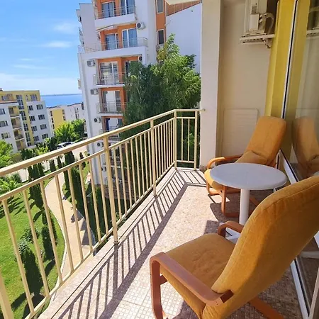 Apartament Lavender Crown Club