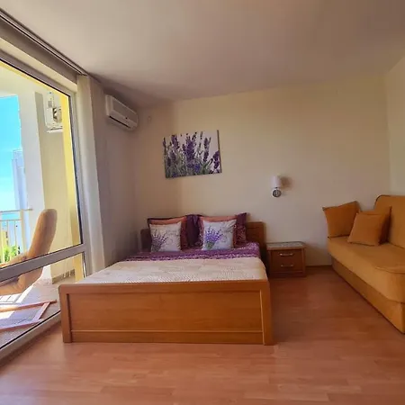 Lavender Crown Club Sveti Vlas